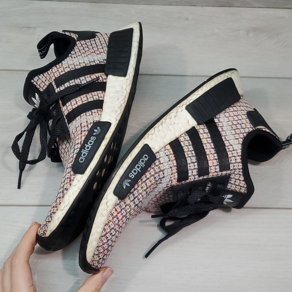 Adidas Mens NMD R1 Athletic Running Sneakers shoes sz 8 main image 9